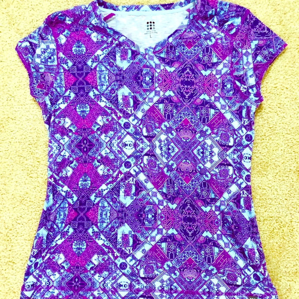 Title Nine Purple Geometric Short-Sleeve Top (L)